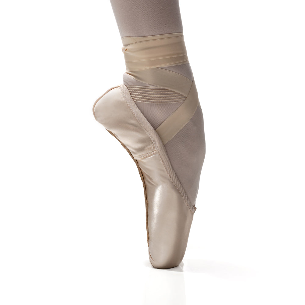 R-Class Cresenda CL60 Pointe Shoe - Medium Shank