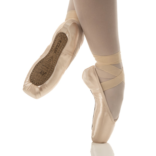 R-Class Soleia AD69 Pointe Shoe - Medium Shank