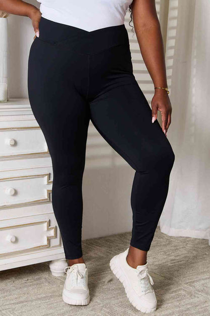 Ladies Basic Bae V-Waistband Sports Leggings